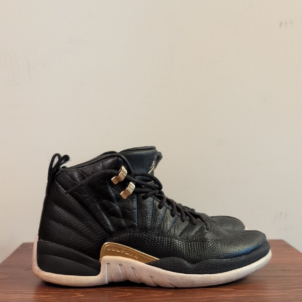 Nike Air Jordan 12 Retro XII Sz 9.5 Women
